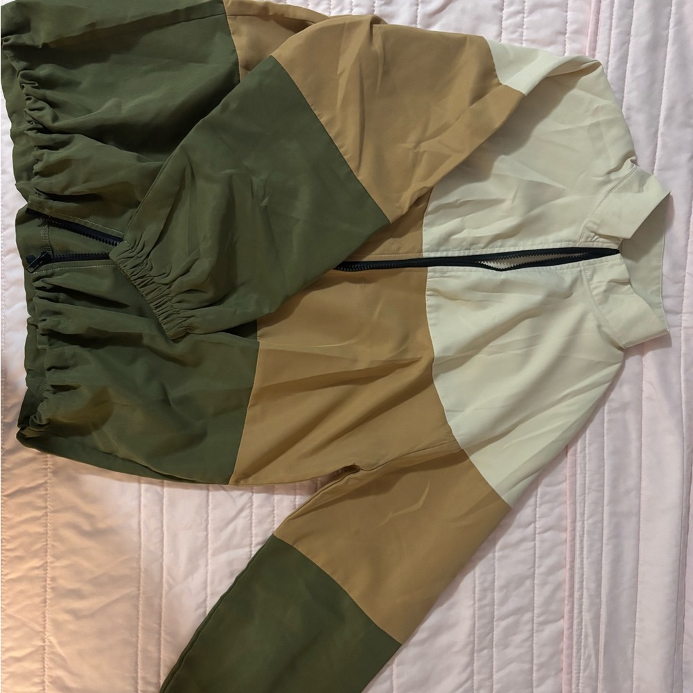 Colorblock light Jacket - Picture 2 of 4